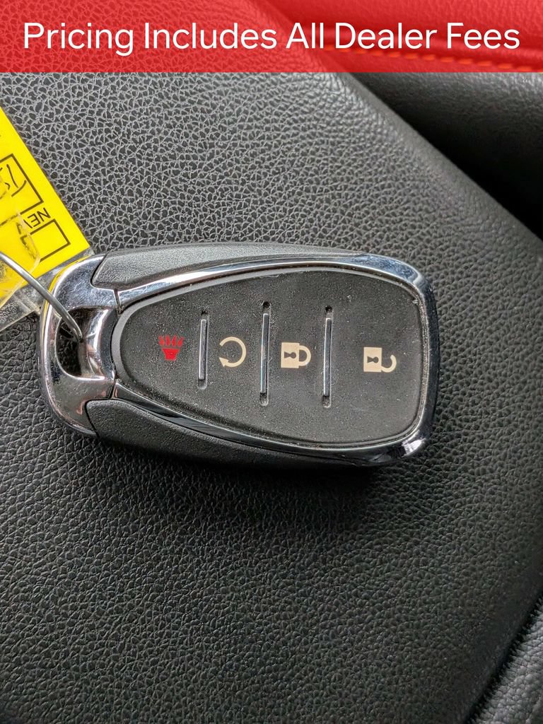 Used 2024 Chevrolet Trax LT w/ Driver Confidence Package FWD image 30