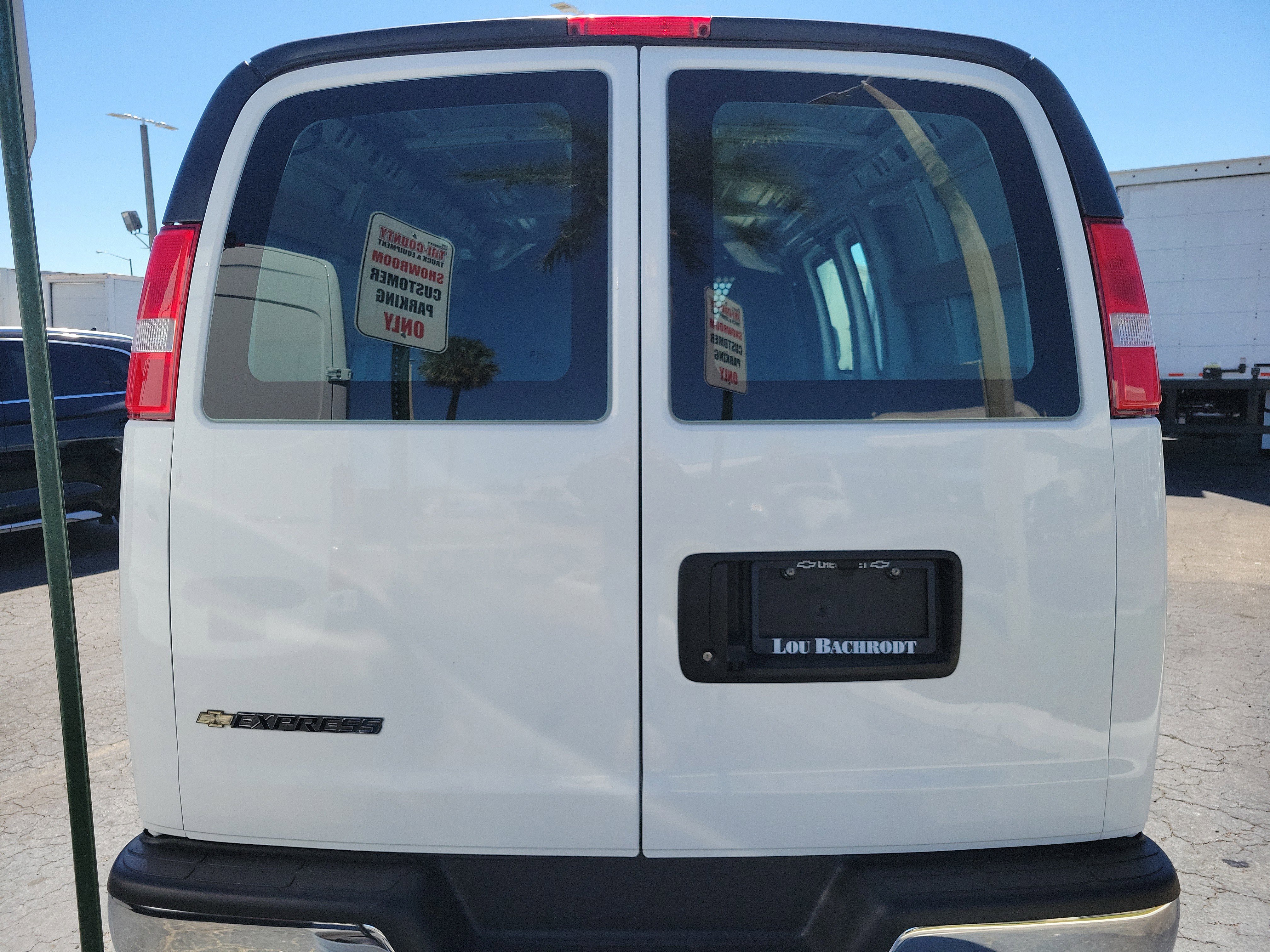 Used 2024 Chevrolet Express 2500 w/ Driver Convenience Package image 6