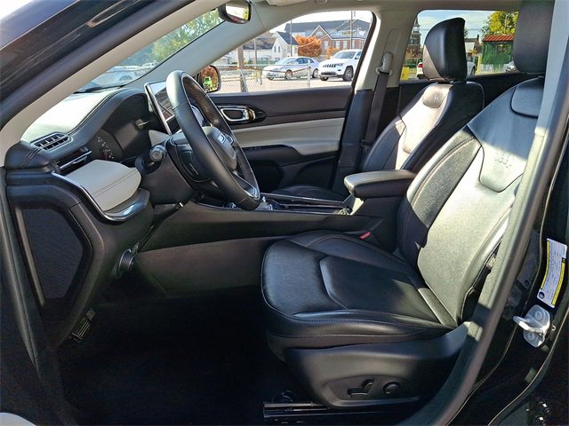 Used 2022 Jeep Compass Limited image 14