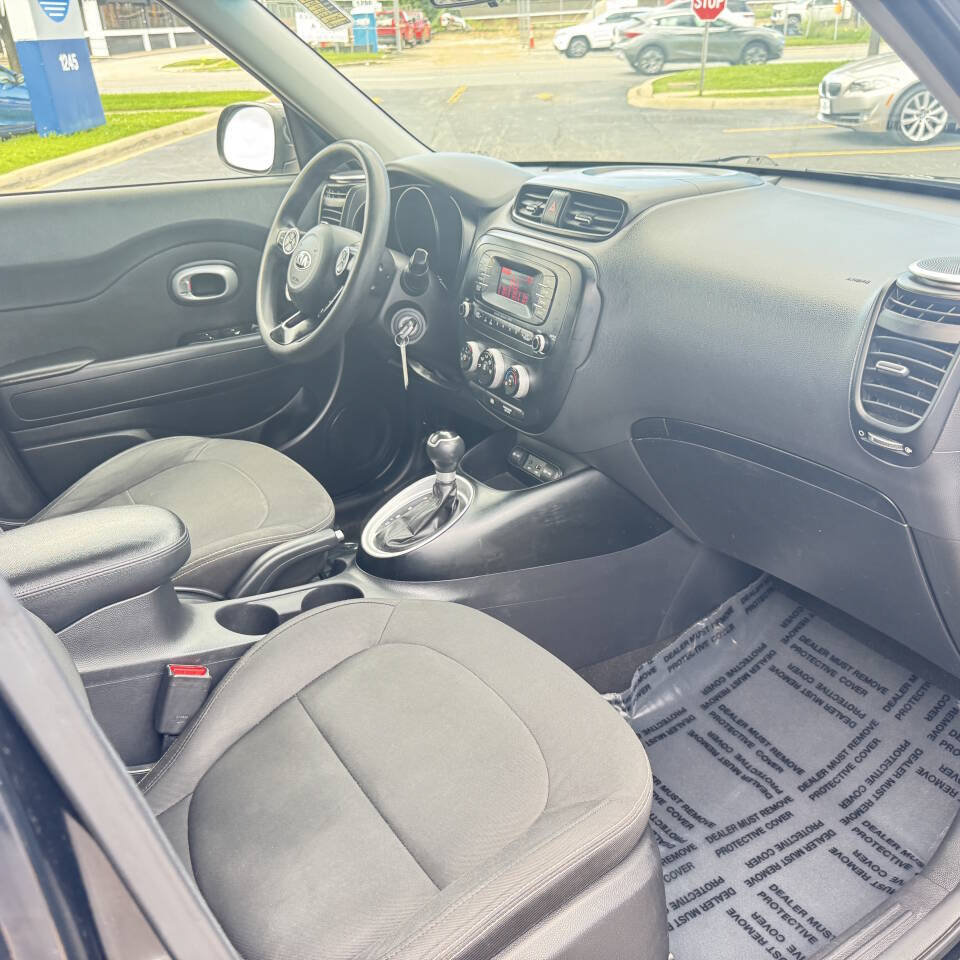 Used 2014 Kia Soul FWD image 22
