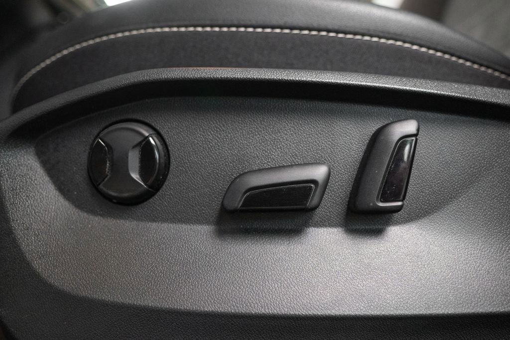 Used 2022 Volkswagen Taos SE image 15