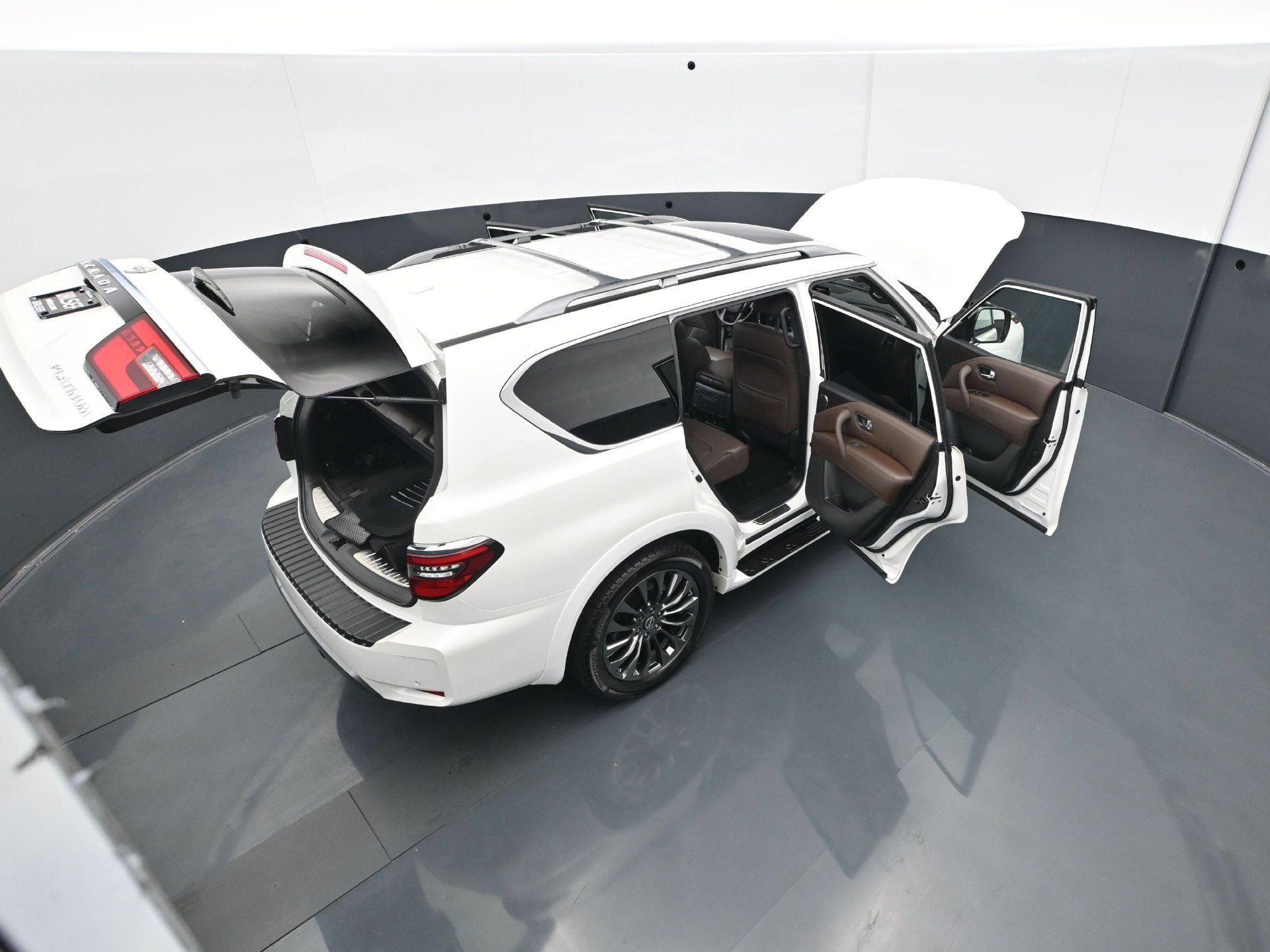 Used 2024 Nissan Armada Platinum w/ Captain's Chairs Package AWD/4WD image 45