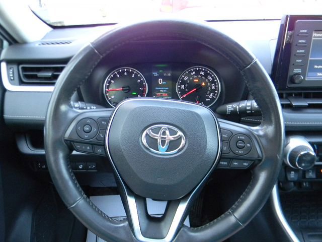 Used 2019 Toyota RAV4 XLE AWD/4WD image 11