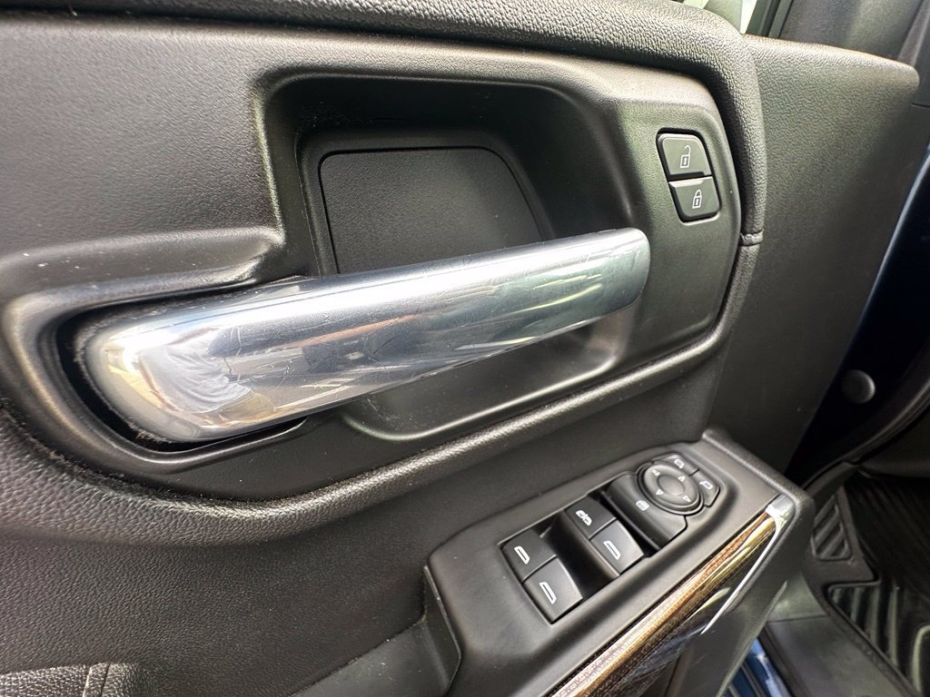 Used 2020 Chevrolet Silverado 1500 LT w/ Texas Edition RWD image 21
