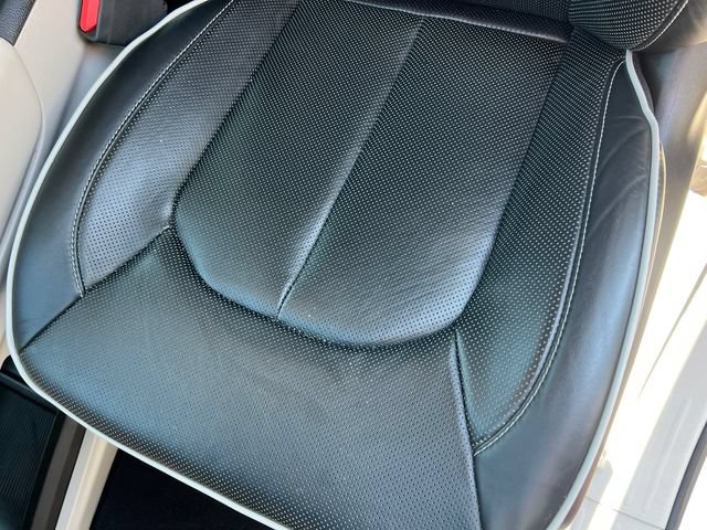 Used 2024 Chrysler Pacifica Limited w/ Uconnect Theater Family Group AWD/4WD image 15