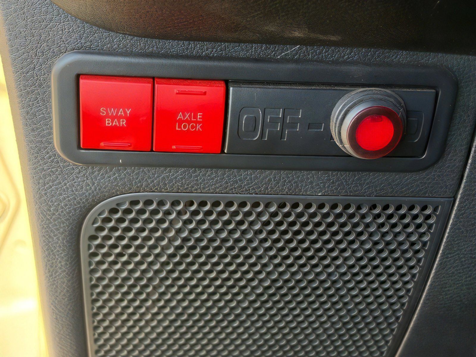 Used 2016 Jeep Wrangler Unlimited Rubicon image 17