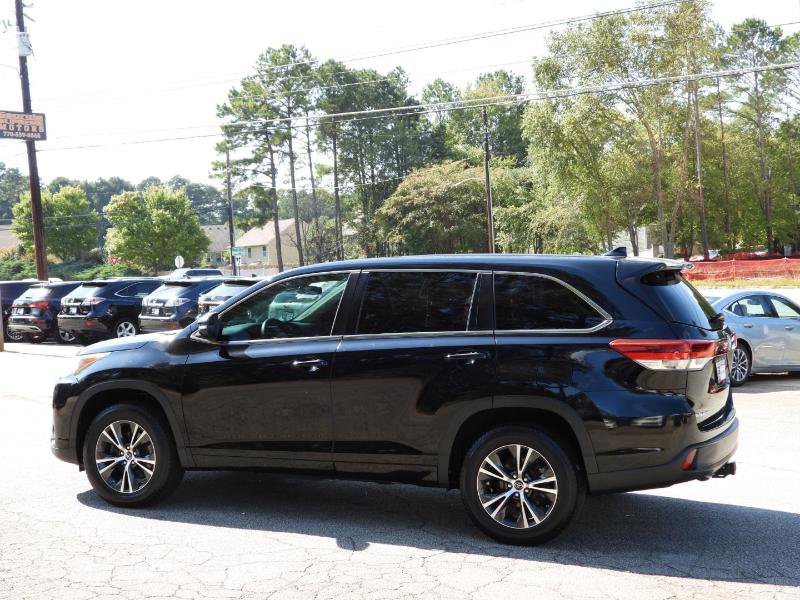 Used 2017 Toyota Highlander Plus image 17