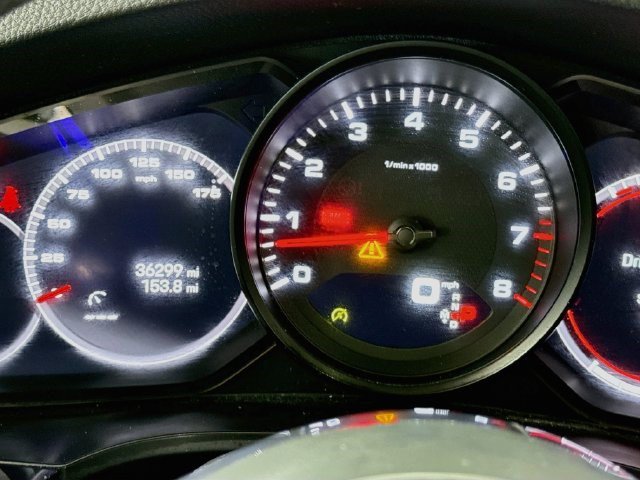 Used 2023 Porsche Cayenne w/ Premium Package AWD/4WD image 15