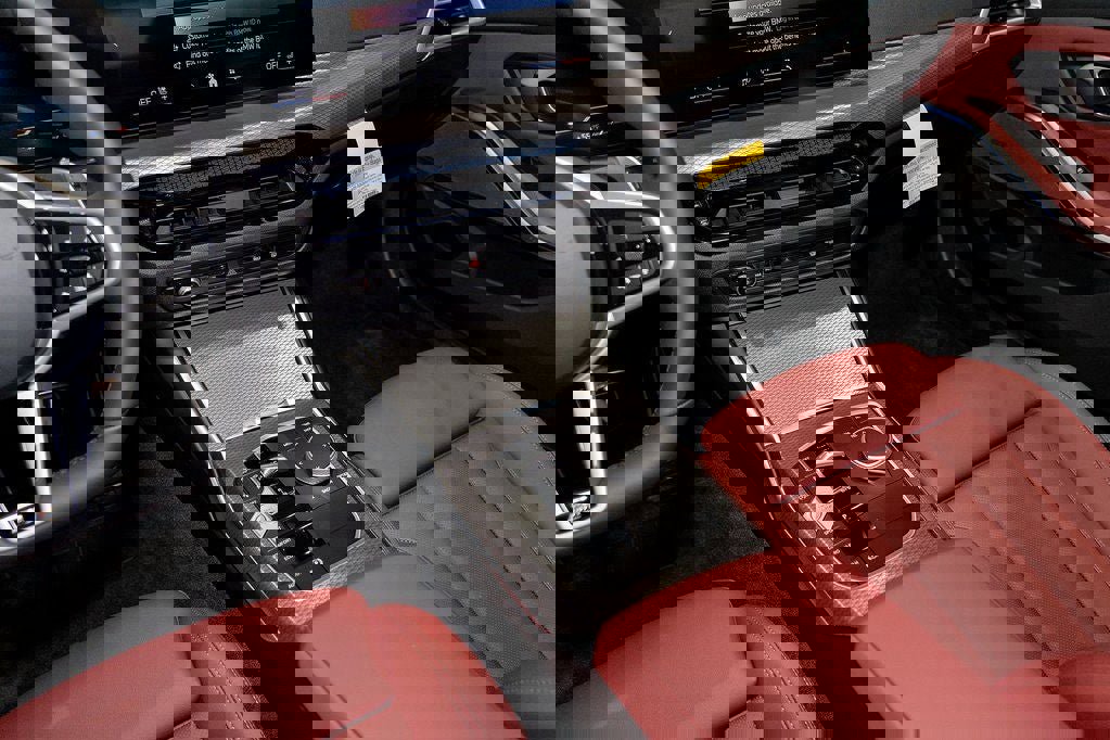 Used 2026 BMW 330i xDrive 330i xDrive w/ M Sport Package image 21