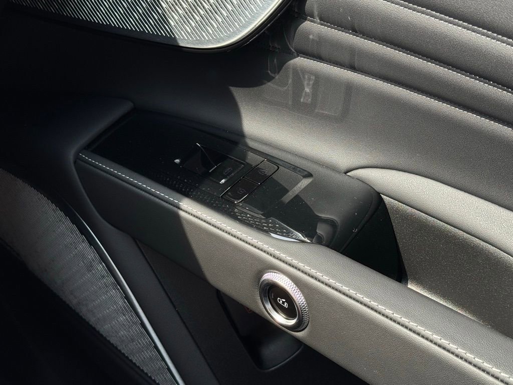 Certified 2024 Maserati Grecale GT image 31