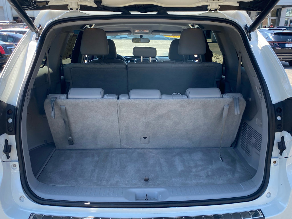 Used 2016 Toyota Highlander Plus image 9