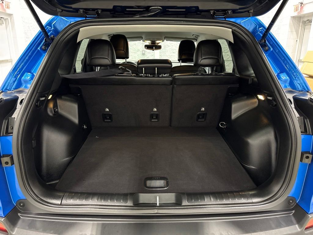 Used 2022 Jeep Cherokee Trailhawk AWD/4WD image 6