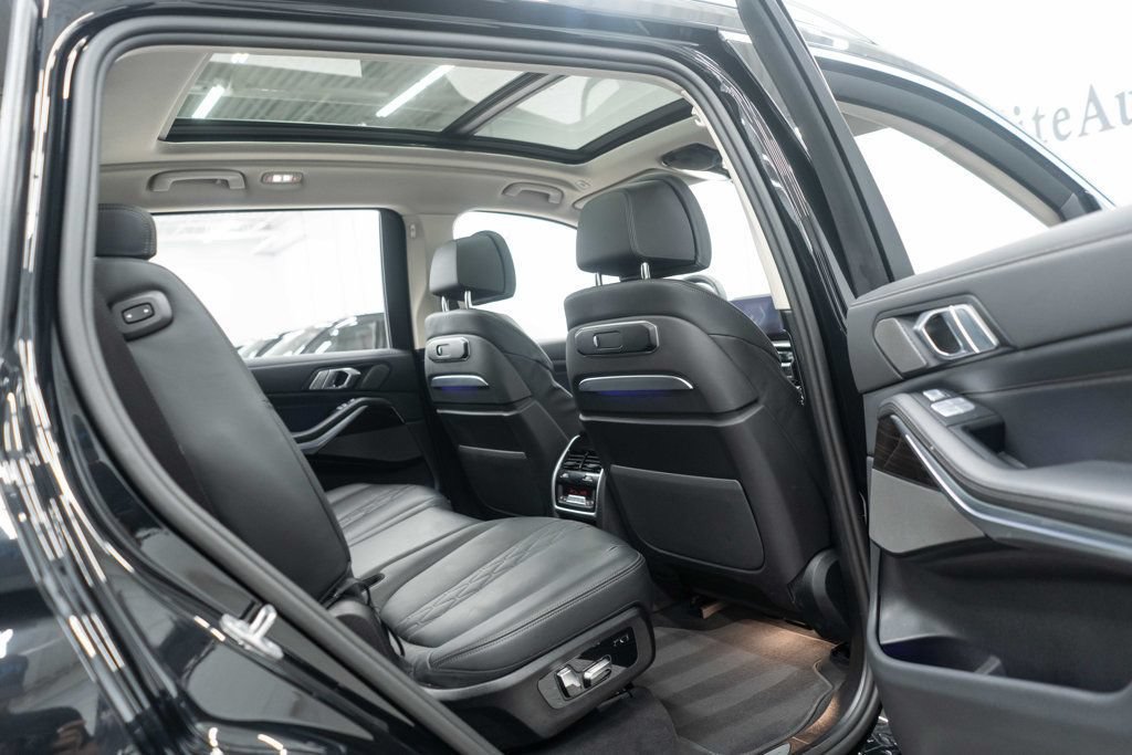 Used 2026 BMW X7 xDrive40i AWD/4WD image 11
