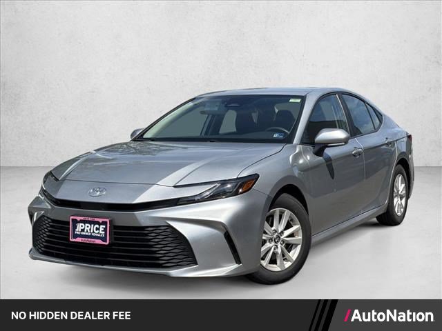 Used 2025 Toyota Camry LE FWD image 1