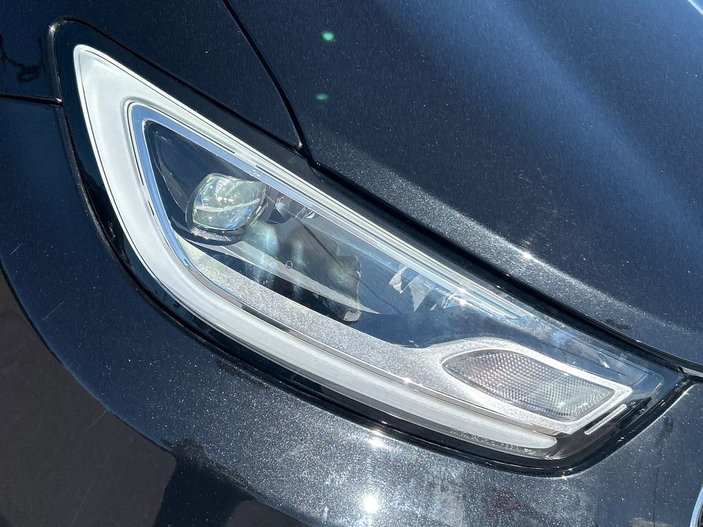 Used 2022 Chrysler Pacifica Limited w/ Uconnect Theater Family Group FWD image 26