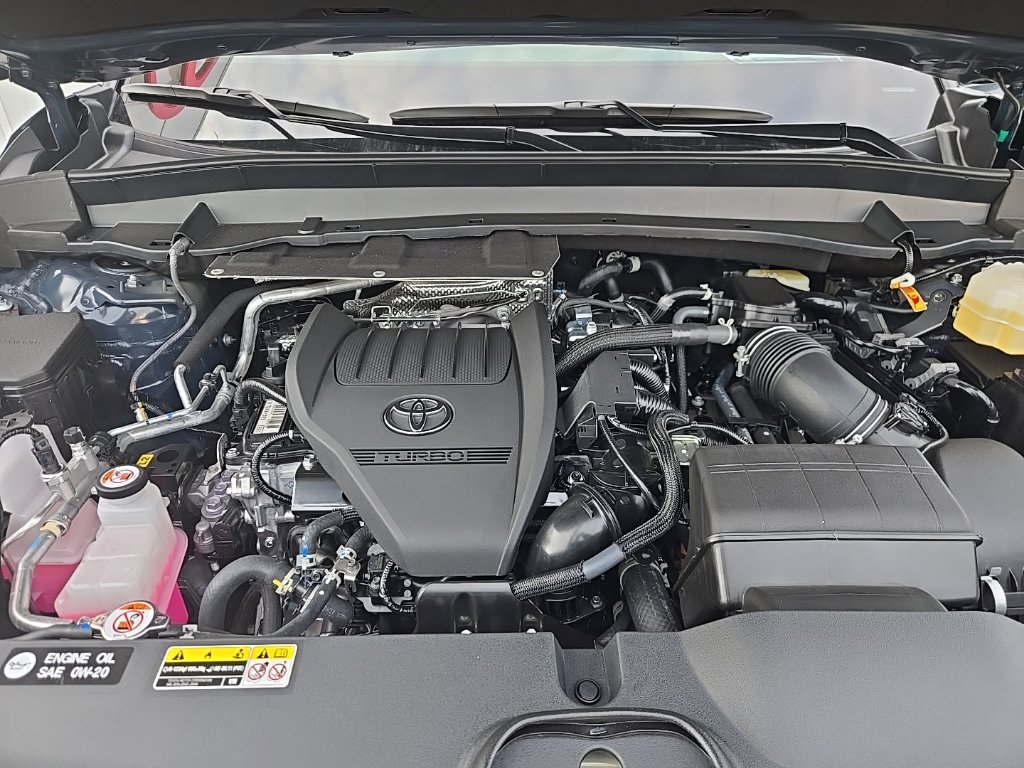 New 2026 Toyota Grand Highlander AWD Hybrid image 9