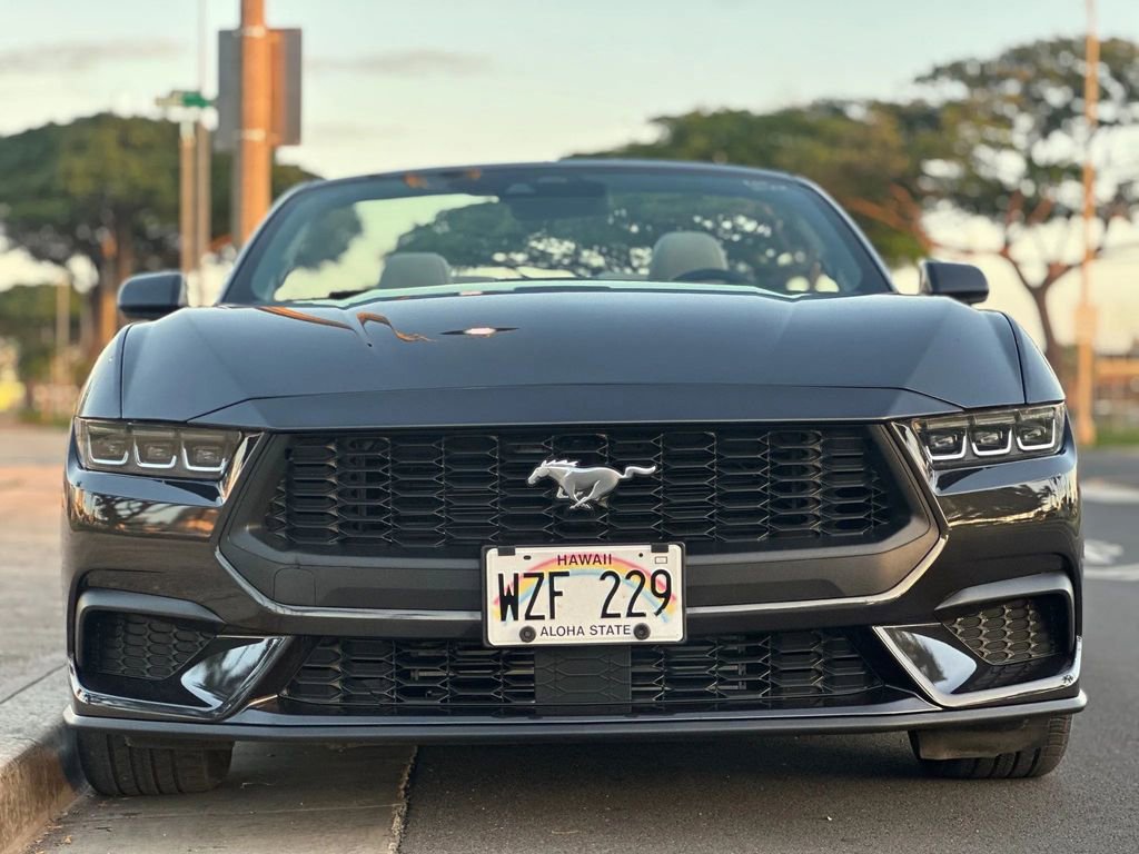 Used 2024 Ford Mustang Premium image 7