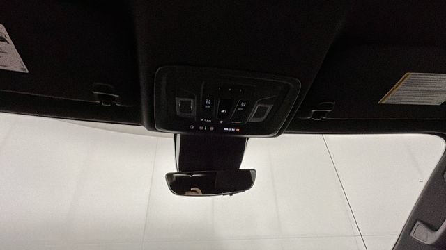 Used 2024 GMC Sierra 1500 AT4 w/ Technology Package AWD/4WD image 25