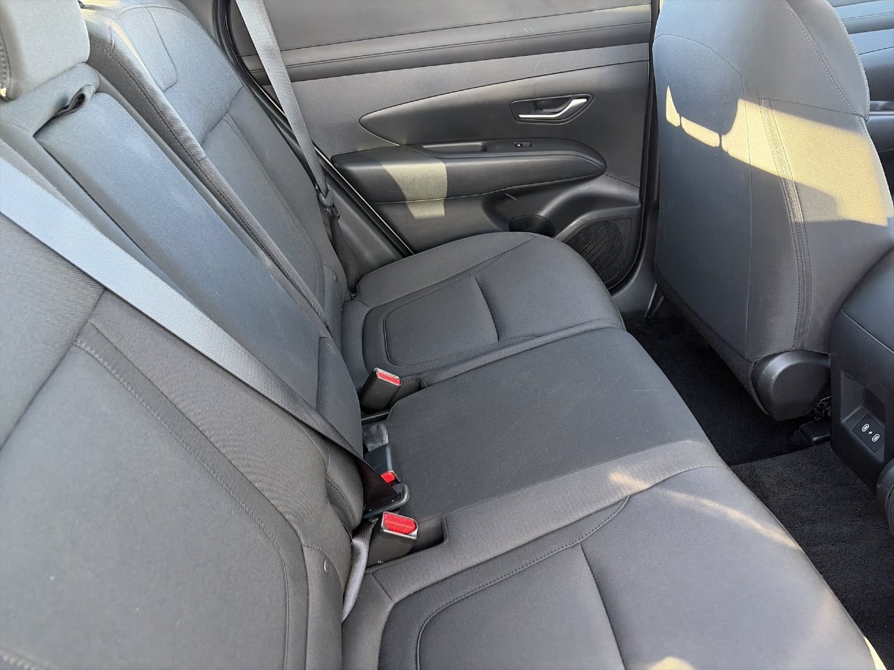 Certified 2025 Hyundai Tucson SE AWD/4WD image 12