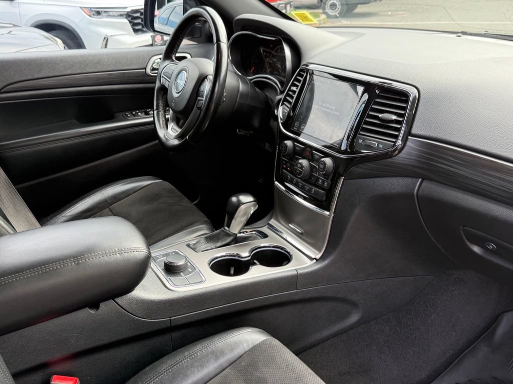 Used 2022 Jeep Grand Cherokee Laredo X AWD/4WD image 30