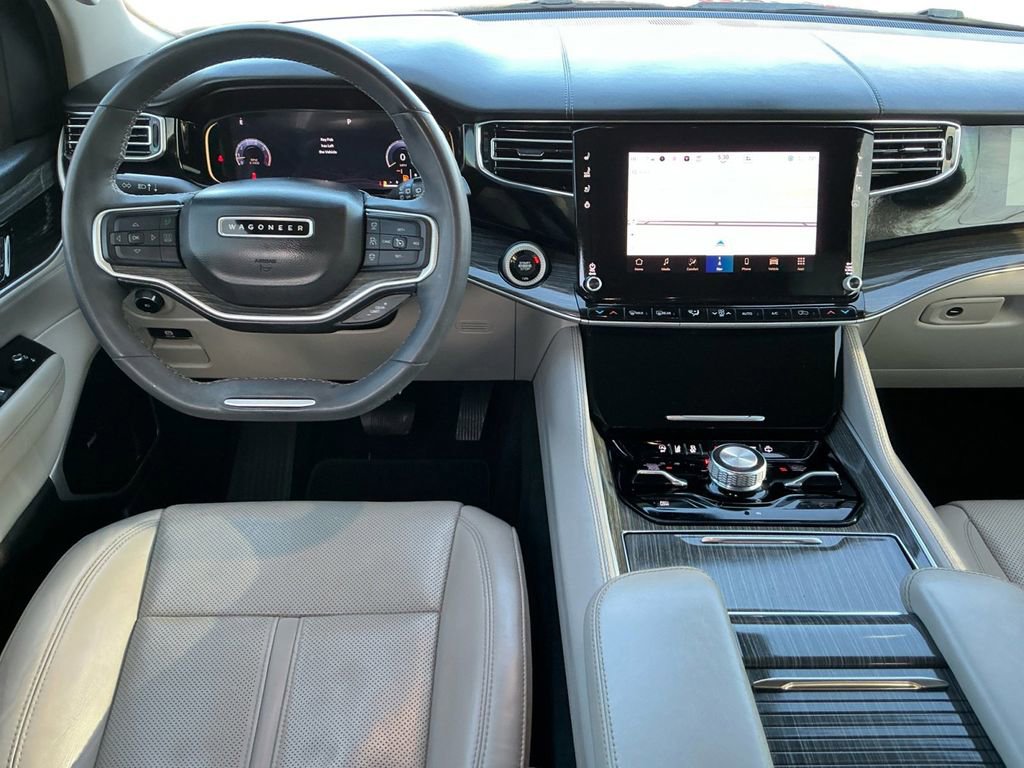 Used 2022 Jeep Wagoneer Series III w/ Premium Group I image 17