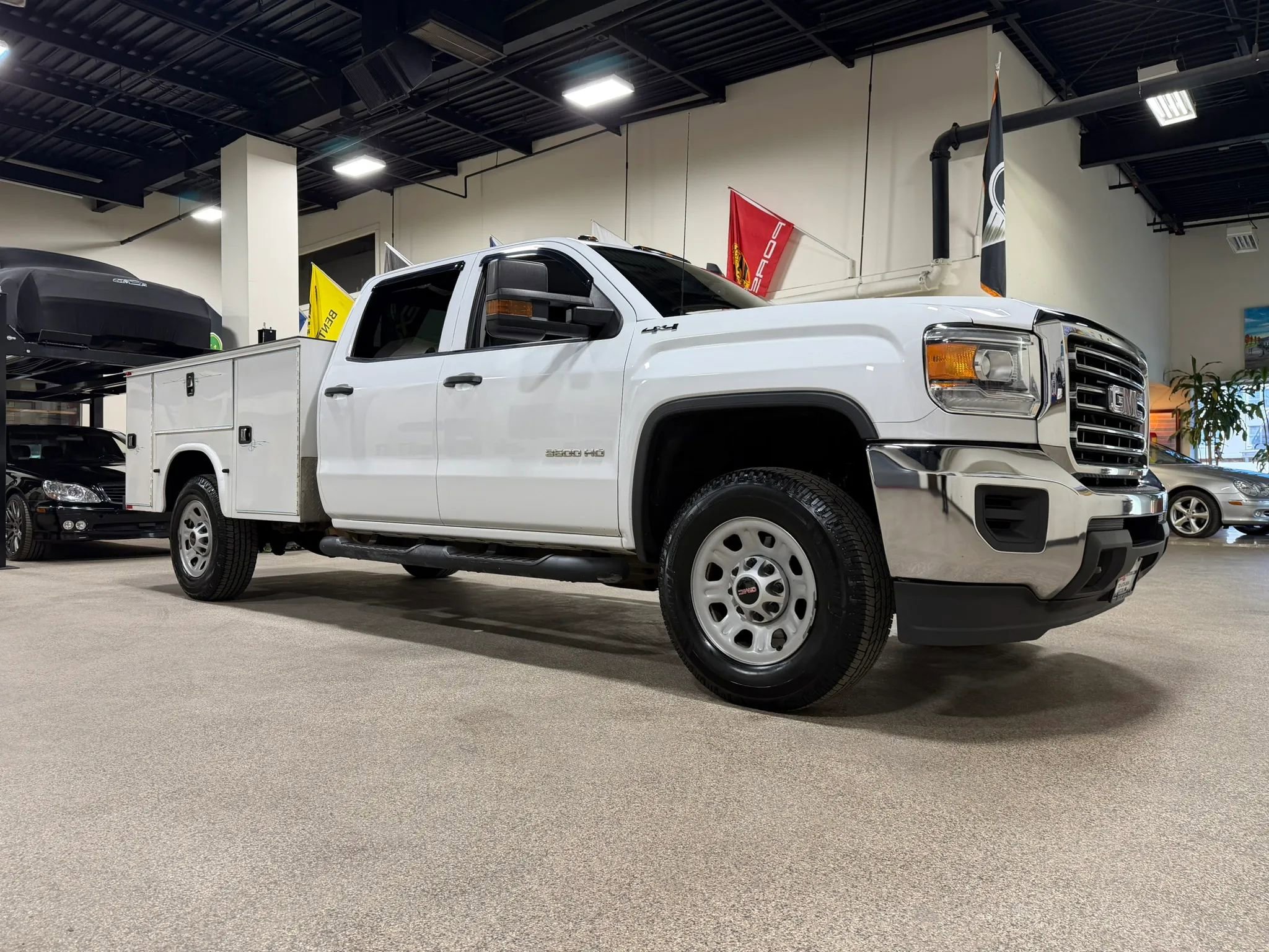 Used 2017 GMC Sierra 3500 4x4 Crew Cab w/ Snow Plow Prep Package image 3