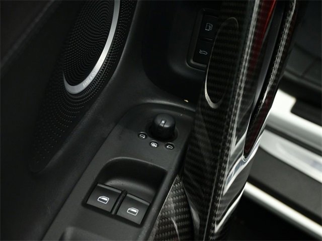 Used 2009 Audi R8 V8 w/ Enhanced Leather Pkg image 7