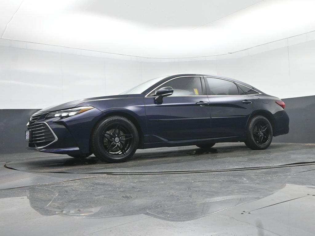 Used 2022 Toyota Avalon XLE w/ Moonroof Package image 54