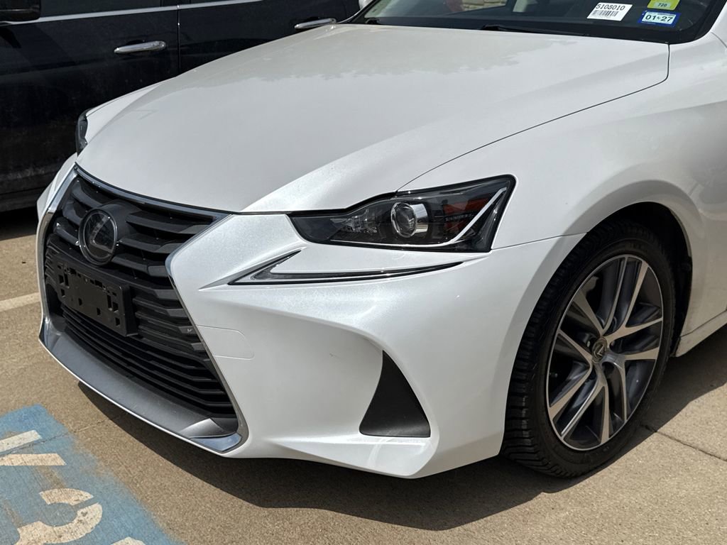 Used 2020 Lexus IS 300 image 10
