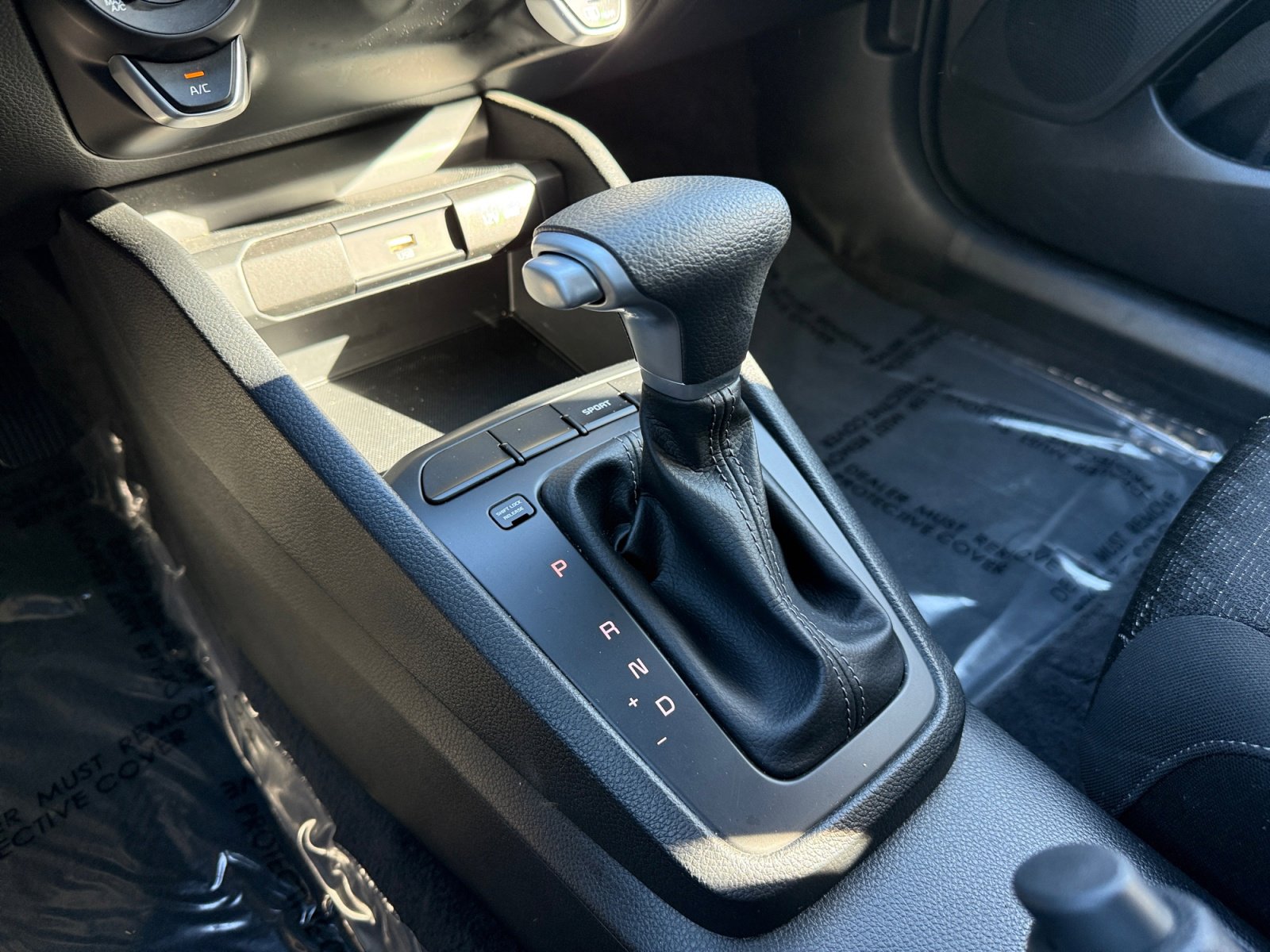 Used 2023 Kia Rio S image 14