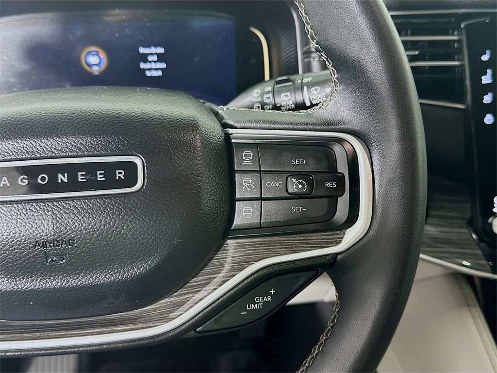 Used 2022 Jeep Wagoneer Series III w/ Premium Group I image 27
