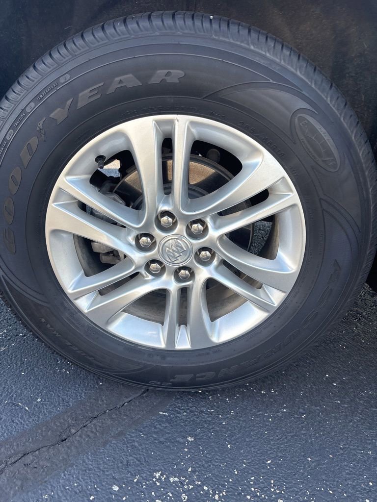 Used 2019 Buick Enclave Essence image 14