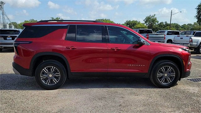 New 2026 Chevrolet Traverse LT w/ Driver Confidence Package image 9