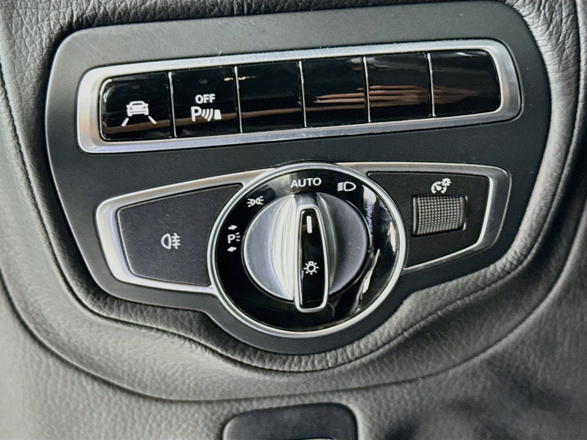 Used 2021 Mercedes-Benz G 550 image 11