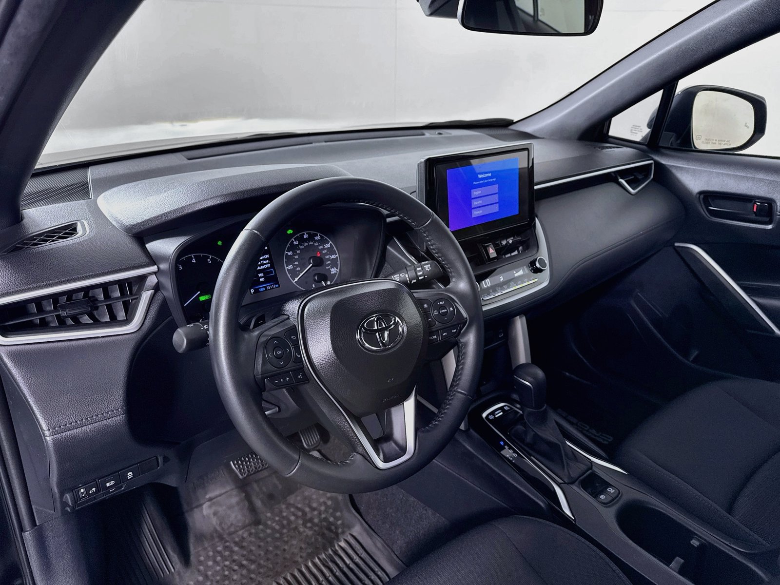 Certified 2025 Toyota Corolla Cross AWD Hybrid image 9