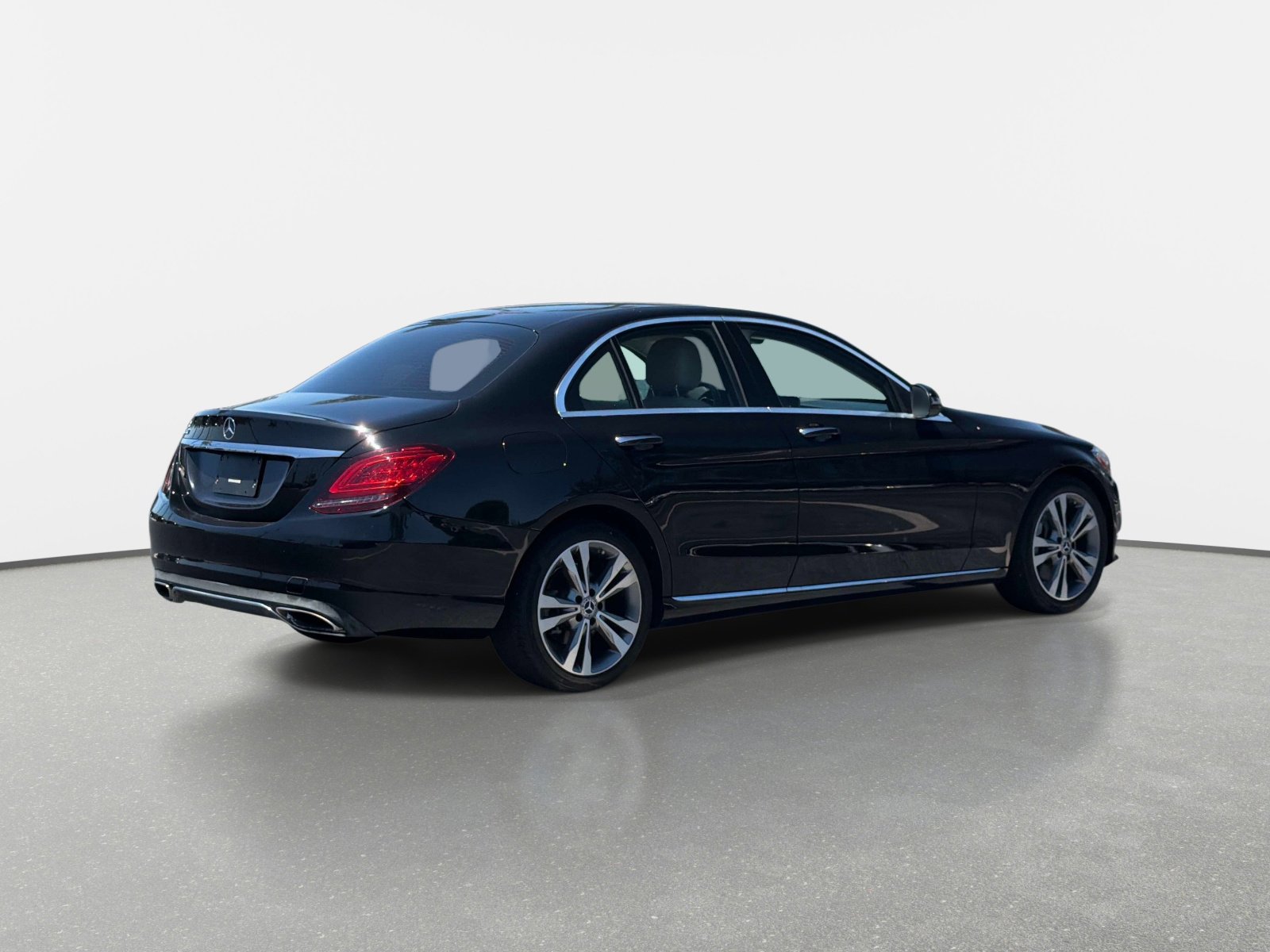 Used 2021 Mercedes-Benz C 300 Sedan image 3
