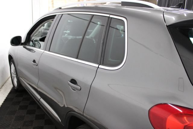 Used 2013 Volkswagen Tiguan S AWD/4WD image 10