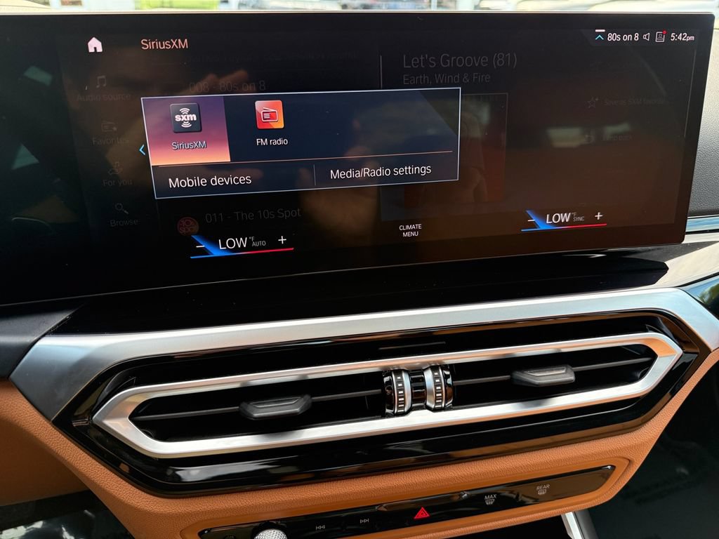 Certified 2024 BMW 330i xDrive Sedan w/ Premium Package AWD/4WD image 23
