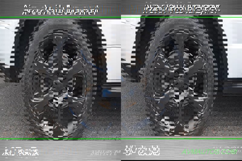 Used 2014 Land Rover Range Rover Evoque Dynamic image 16