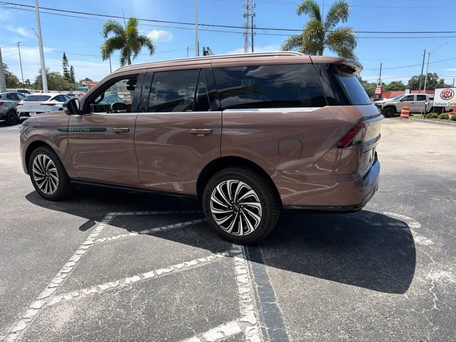 New 2026 Lincoln Navigator Black Label AWD/4WD image 5