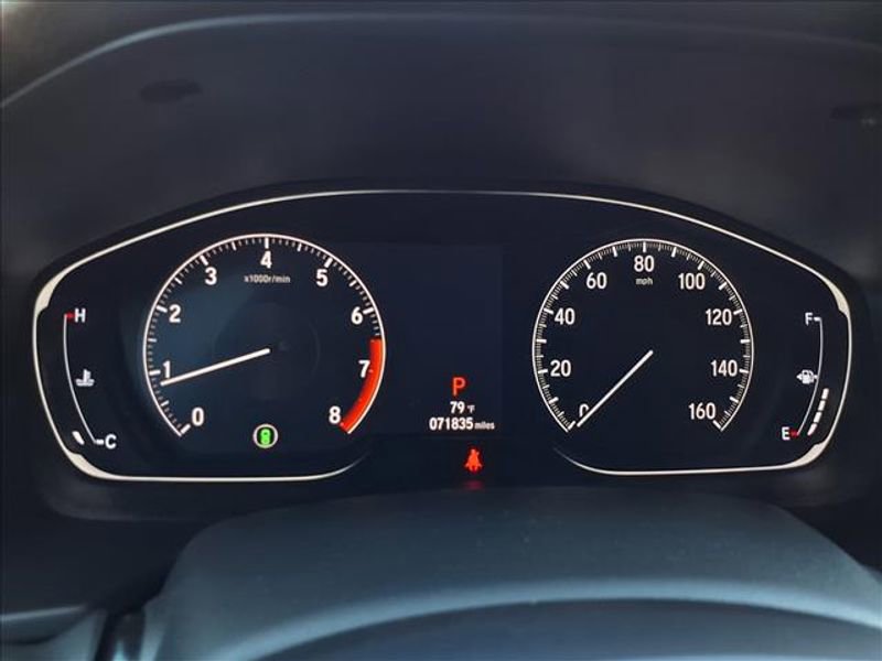 Used 2018 Honda Accord Touring image 17