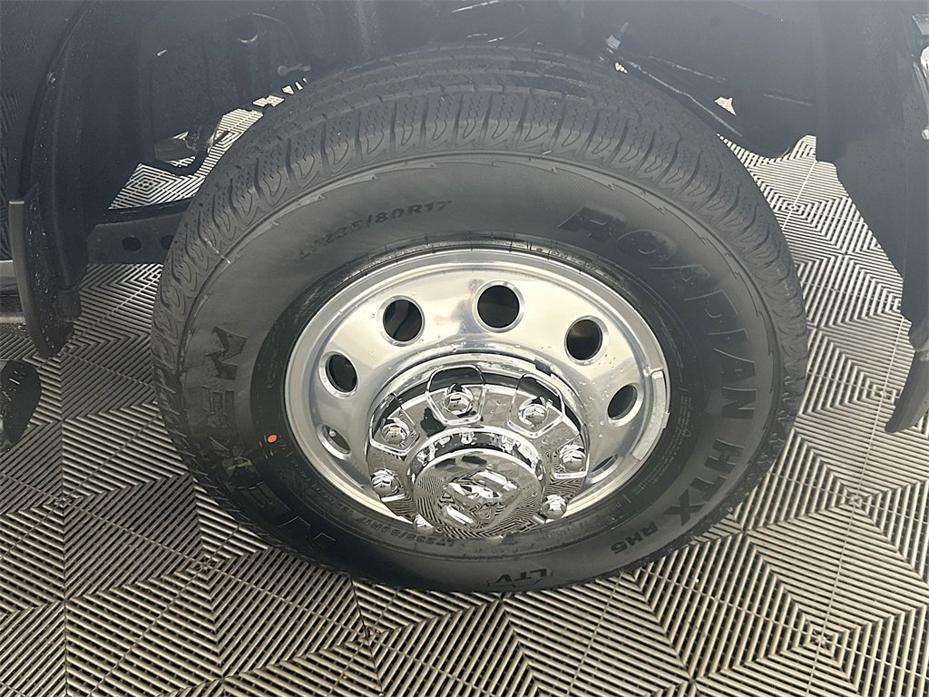 New 2025 RAM 3500 Laramie image 17