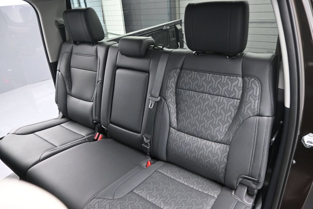 Used 2024 Toyota Tundra Limited AWD/4WD image 15