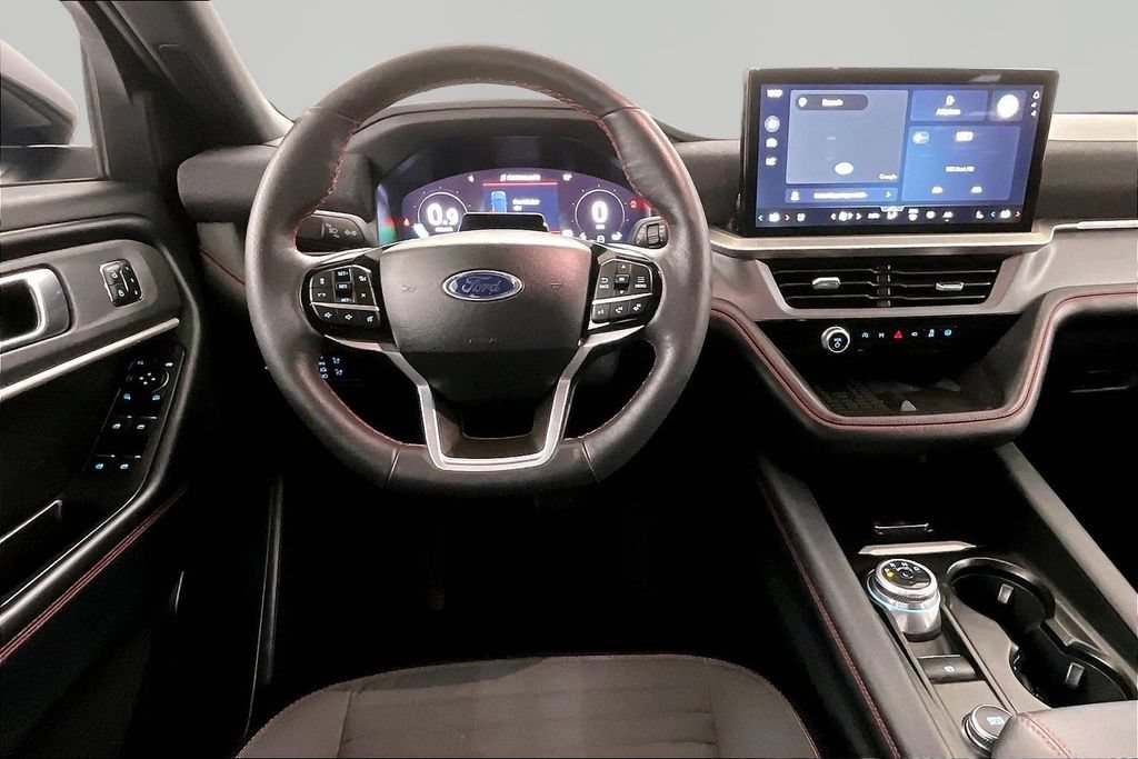 Used 2025 Ford Explorer ST-Line w/ Premium Package AWD/4WD image 8
