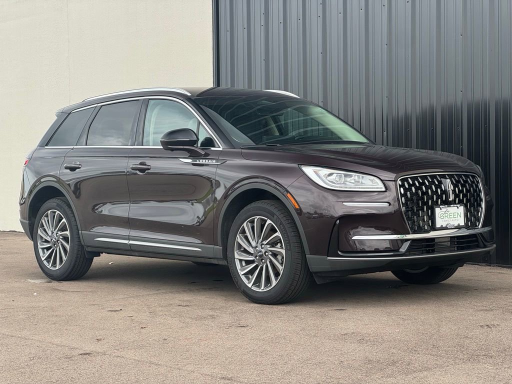 Used 2023 Lincoln Corsair Reserve w/ Equipment Group 201A image 4