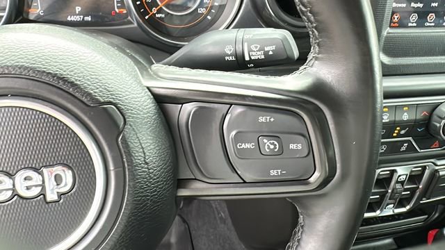 Used 2022 Jeep Gladiator Sport image 13