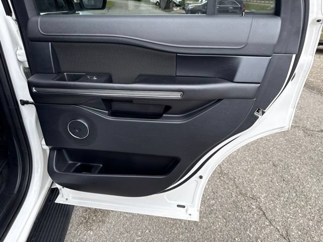Used 2020 Ford Expedition XLT AWD/4WD image 24