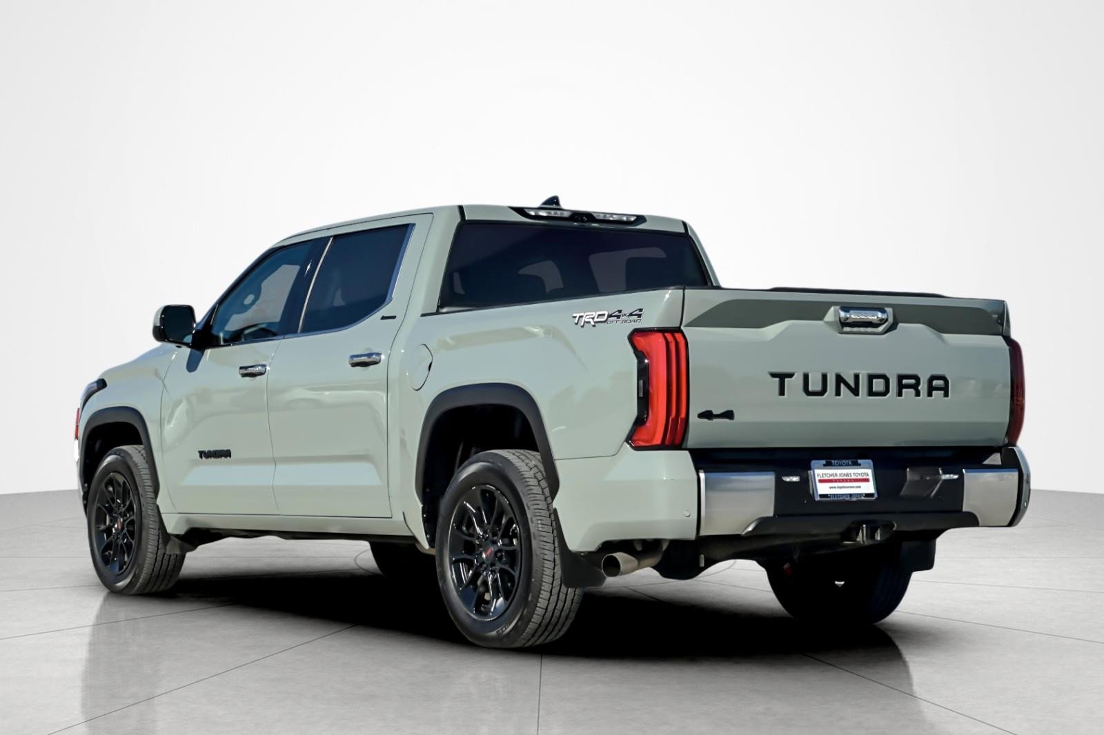 Used 2023 Toyota Tundra Limited image 3