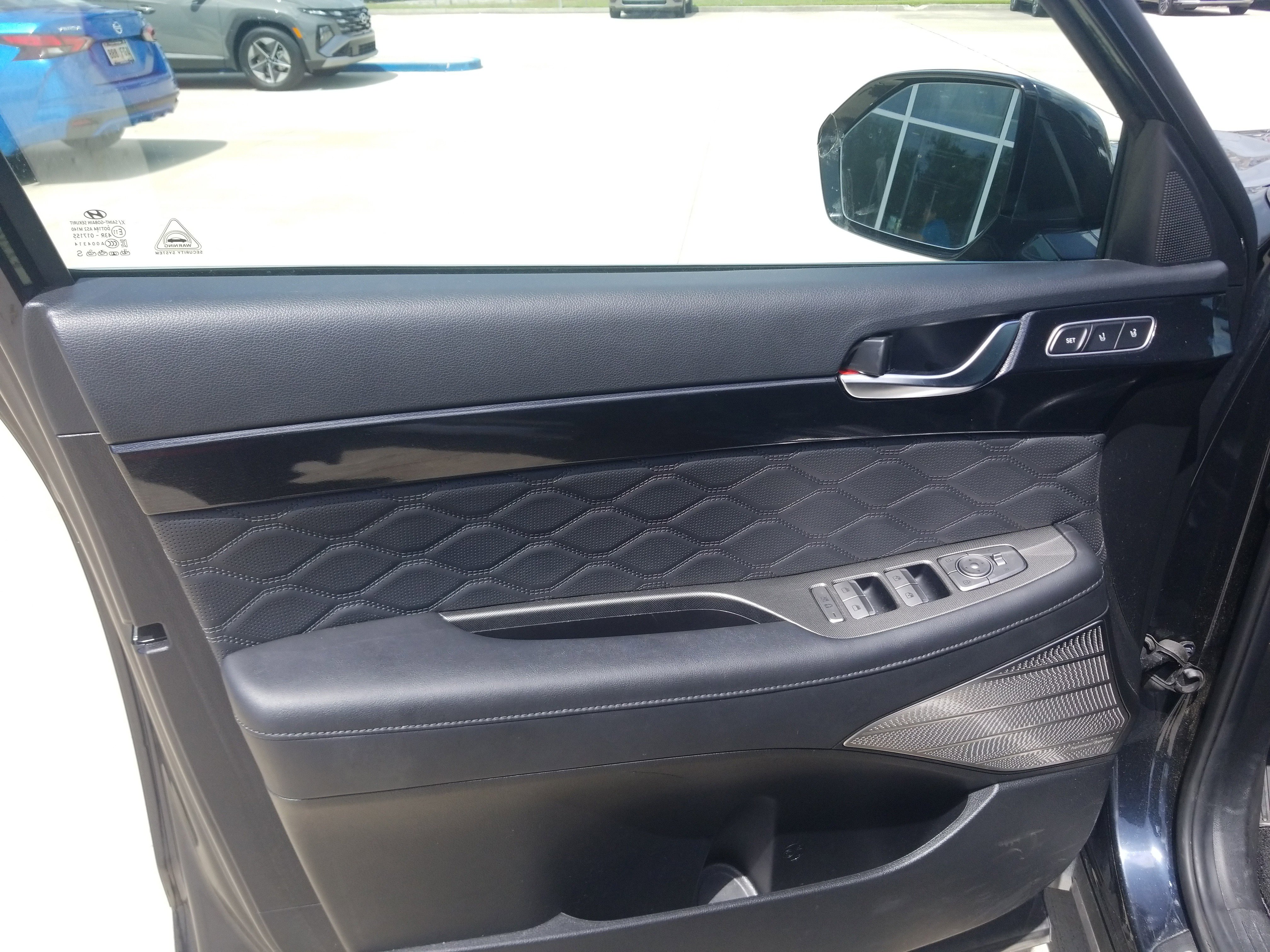 Used 2022 Hyundai Palisade Calligraphy image 9