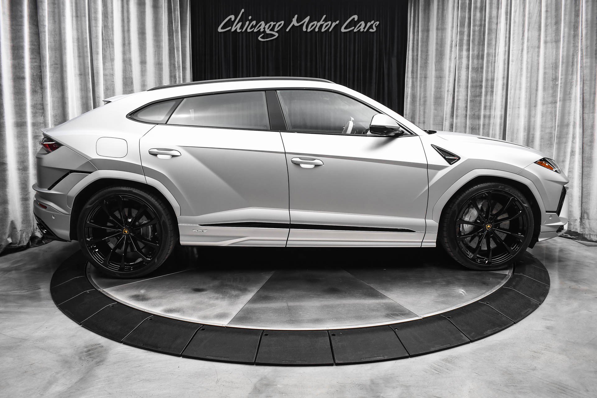 Used 2024 Lamborghini Urus S AWD/4WD image 49